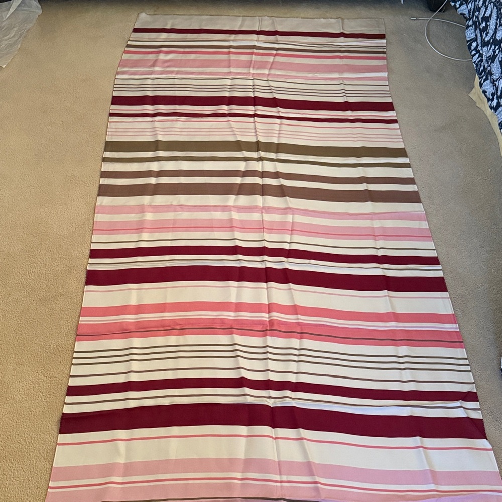 Loro Piana silk oversized scarf / shawl Vintage Perfect condition in Hermes box - Picture 7 of 12